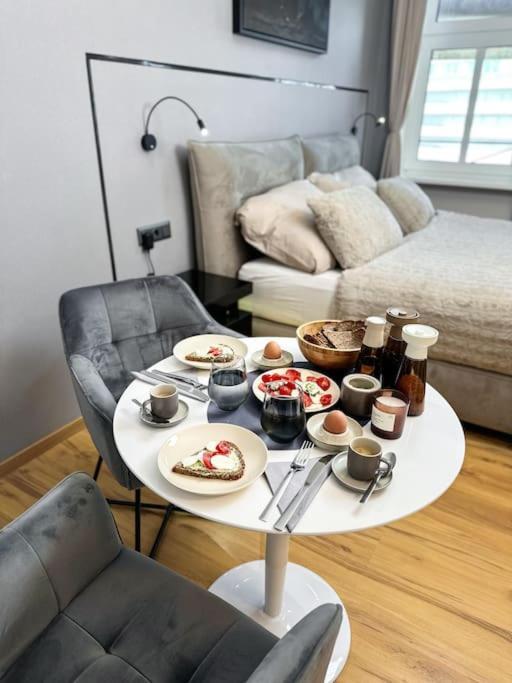 Appartement Direkt Bei Schoenbrunn! *