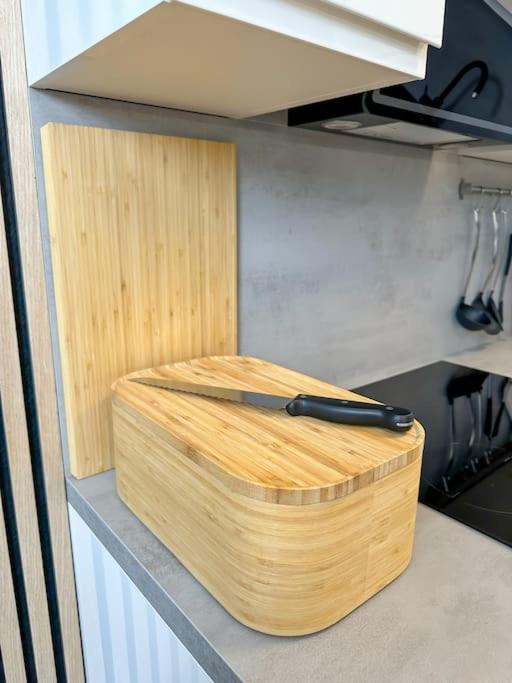 Direkt Bei Schoenbrunn! Appartement Wenen